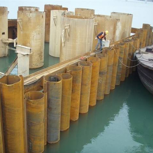 九江钢护筒现场安装